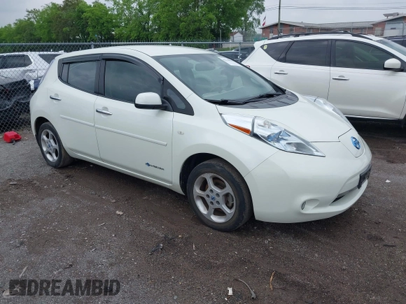 2012 Nissan LEAF SL with VIN JN1AZ0CP5CT015067, listed as a IAAI auction lot 42120094 with 57,793 mi miles. Bid and sale history available at carsss.com. Image 1.