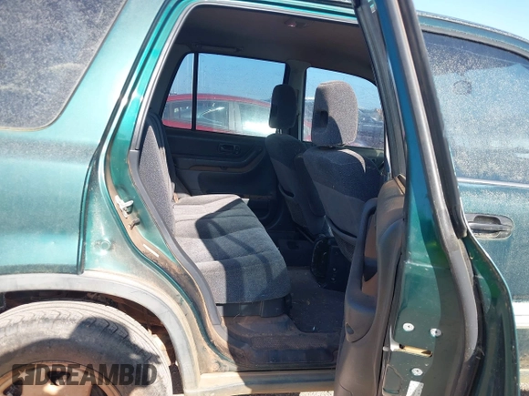 2001 Honda CR-V LX with VIN JHLRD28431S005961, listed as a IAAI auction lot 41993101 with 265,599 mi miles. Bid and sale history available at carsss.com. Image 8.