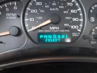 2002 GMC Sierra 2500HD SLE with VIN 1GTHK23U12F248328, listed as a IAAI auction lot 41806690 with 235,807 mi miles. Bid and sale history available at carsss.com. Image 16.
