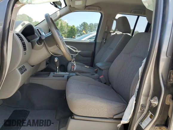 2019 Nissan Frontier SV z VIN 1N6DD0EV7KN723521, wystawiony jako Copart lot #54879745 z przebiegiem 70 856 mil mil oraz Szkoda całkowita • Salvage title. Historia ofert i sprzedaży dostępna na DreamBid. Obrazek 7.