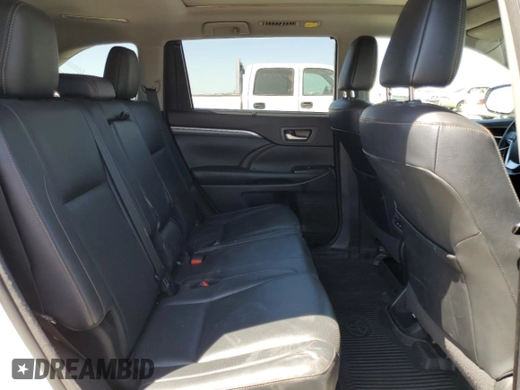 2018 Toyota Highlander Limited с VIN 5TDDZRFH5JS852061, выставлен на аукционе Copart как лот 62723315 с пробегом 52 496 миль миль и Списание • Salvage title. История ставок и продаж доступна на DreamBid. Изображение 10.