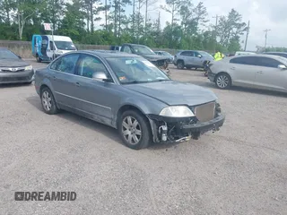 2005 Volkswagen Passat GLS with VIN WVWAD63B55E019713, listed as a IAAI auction lot 42109403 with 36,399 mi miles and . Bid and sale history available at DreamBid. Image 1.