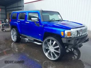 2006 Hummer H3 with VIN 5GTDN136568179177, listed as a IAAI auction lot 41950456 with 223,713 mi miles. Bid and sale history available at carsss.com. Image 1.