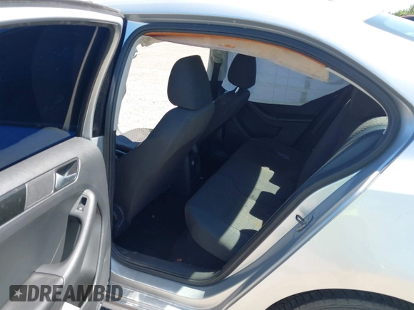 2014 Volkswagen Jetta S with VIN 3VW2K7AJ6EM220778, listed as a IAAI auction lot 42035805 with 131,524 mi miles and . Bid and sale history available at DreamBid. Image 8.