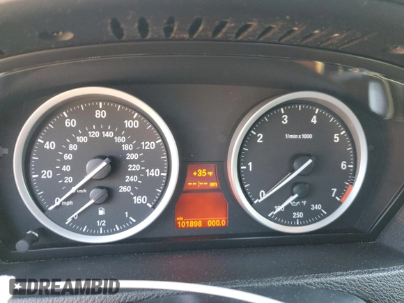 2011 BMW X6 50i with VIN 5UXFG8C57BLZ95372, listed as a Copart auction lot 43621335 with 101,898 mi miles and Clean Title. Bid and sale history available at carsss.com. Image 9.