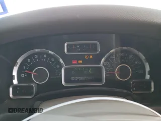 2011 Ford Expedition XL z VIN 1FMJU1G56BEF47646, wystawiony jako Copart lot #88081725 z przebiegiem 174 100 mil mil oraz Szkoda całkowita • Salvage title. Historia ofert i sprzedaży dostępna na DreamBid. Obrazek 9.