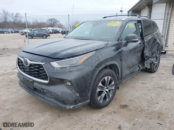 2023 Toyota Highlander L with VIN 5TDKDRBH8PS504579, listed as a IAAI auction lot 41418488 with 23,812 mi miles. Bid and sale history available at carsss.com. Image 18.