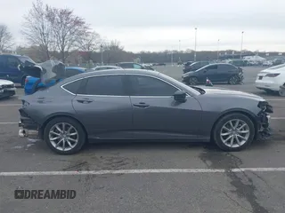 2023 Acura TLX z VIN 19UUB5F30PA006879, wystawiony jako IAAI lot #42006899 z przebiegiem 35 379 mil mil oraz . Historia ofert i sprzedaży dostępna na DreamBid. Obrazek 13.