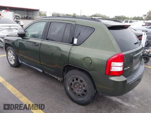 2007 Jeep Compass Sport with VIN 1J8FF47W07D158313, listed as a IAAI auction lot 41913422 with 170,286 mi miles. Bid and sale history available at carsss.com. Image 3.