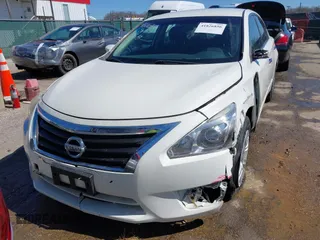 2014 Nissan Altima SV with VIN 1N4AL3AP1EN349712, listed as a IAAI auction lot 41826856 with 149,101 mi miles and . Bid and sale history available at carsss.com. Image 13.