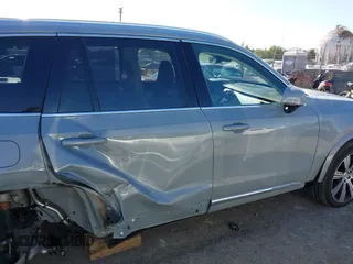 2024 Volvo XC90 Ultimate с VIN YV4H60LF1R1235240, выставлен на аукционе IAAI как лот 42260308 с пробегом 6 584 миль миль и . История ставок и продаж доступна на DreamBid. Изображение 14.