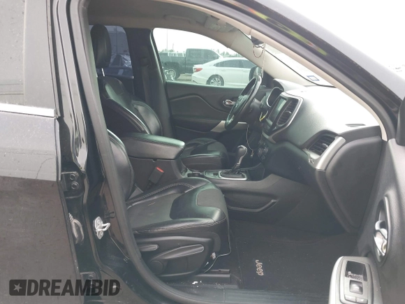 2018 Jeep Cherokee Latitude Plus with VIN 1C4PJLLX3JD503568, listed as a IAAI auction lot 41806496 with 166,224 mi miles. Bid and sale history available at carsss.com. Image 5.