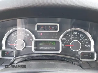 2008 Ford Expedition SSV с VIN 1FMFU155X8LA50015, выставлен на аукционе IAAI как лот 42258284 с пробегом 218 117 миль миль и . История ставок и продаж доступна на DreamBid. Изображение 7.