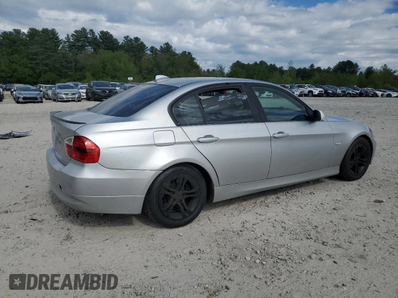 2008 BMW 3 Series 328xi z VIN WBAVC935X8K036008, wystawiony jako Copart lot #57130885 z przebiegiem 216 919 mil mil oraz Czysty tytuł • Clean title. Historia ofert i sprzedaży dostępna na DreamBid. Obrazek 3.