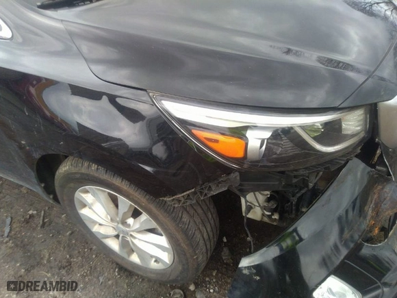 2016 Kia Sedona EX with VIN KNDMC5C13G6127780, listed as a IAAI auction lot 41528051 with 139,713 mi miles. Bid and sale history available at carsss.com. Image 17.