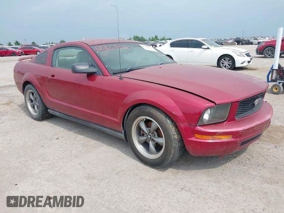 2005 Ford Mustang Deluxe with VIN 1ZVFT80N755228032, listed as a IAAI auction lot 42266782 with 256,895 mi miles and . Bid and sale history available at DreamBid. Image 1.