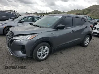 2022 Nissan Kicks S z VIN 3N1CP5BV5NL529245, wystawiony jako Copart lot #53212305 z przebiegiem 39 015 mil mil oraz Szkoda całkowita • Salvage title. Historia ofert i sprzedaży dostępna na DreamBid. Obrazek 1.