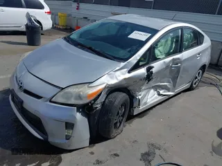2013 Toyota Prius One with VIN JTDKN3DU8D5566683, listed as a IAAI auction lot 41946289 with 248,878 mi miles. Bid and sale history available at carsss.com. Image 17.