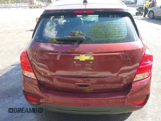 2017 Chevrolet Trax LS with VIN 3GNCJKSBXHL231417, listed as a IAAI auction lot 42032587 with 56,986 mi miles. Bid and sale history available at carsss.com. Image 16.