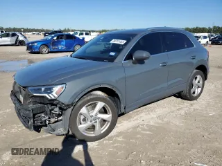 2020 Audi Q3 Premium Plus with VIN WA1BECF30L1090725, listed as a Copart auction lot 88291455 with 48,182 mi miles and Salvage Title. Bid and sale history available at carsss.com. Image 1.