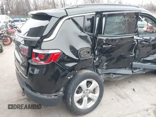 2018 Jeep Compass Altitude with VIN 3C4NJDBB0JT350175, listed as a IAAI auction lot 41544527 with 95,998 mi miles and . Bid and sale history available at carsss.com. Image 17.