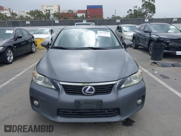 2013 Lexus CT 200h z VIN JTHKD5BH0D2167335, wystawiony jako IAAI lot #42374427 z przebiegiem 257 071 mil mil oraz . Historia ofert i sprzedaży dostępna na DreamBid. Obrazek 12.