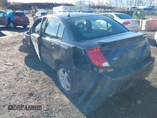 2006 Saturn ION z VIN 1G8AL55B76Z175637, wystawiony jako IAAI lot #41503472 z przebiegiem 169 672 mil mil oraz . Historia ofert i sprzedaży dostępna na DreamBid. Obrazek 3.