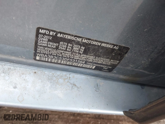 2013 BMW 3 Series 328i xDrive z VIN WBA3B3C53DF531564, wystawiony jako IAAI lot #41927678 z przebiegiem Nie podano mil oraz . Historia ofert i sprzedaży dostępna na DreamBid. Obrazek 9.