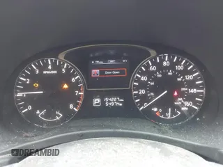 2014 Nissan Pathfinder Platinum with VIN 5N1AR2MM8EC695848, listed as a IAAI auction lot 42131526 with 154,227 mi miles and . Bid and sale history available at DreamBid. Image 7.