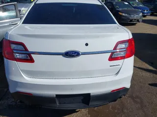 2015 Ford Police Interceptor with VIN 1FAHP2L89FG165269, listed as a IAAI auction lot 41640122 with 72,707 mi miles and . Bid and sale history available at DreamBid. Image 16.