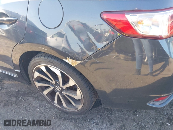 2016 Acura ILX w/Premium/A-SPEC Pkg with VIN 19UDE2F8XGA018734, listed as a IAAI auction lot 41297595 with 77,159 mi miles. Bid and sale history available at carsss.com. Image 18.