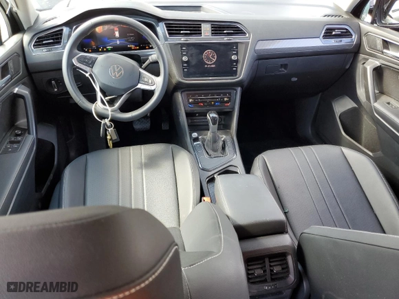 2023 Volkswagen Tiguan SE with VIN 3VV3B7AX4PM080861, listed as a Copart auction lot 41879085 with 28,836 mi miles and Non Repairable. Bid and sale history available at carsss.com. Image 8.