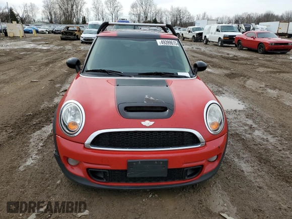 2012 MINI Hardtop S z VIN WMWSV3C54CTY19371, wystawiony jako Copart lot #49399615 z przebiegiem 240 306 mil mil oraz Szkoda całkowita • Salvage title. Historia ofert i sprzedaży dostępna na DreamBid. Obrazek 5.