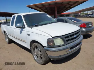1997 Ford F-150 with VIN 1FTDX1764VKB98042, listed as a IAAI auction lot 42442450 with 203,620 mi miles and . Bid and sale history available at DreamBid. Image 1.