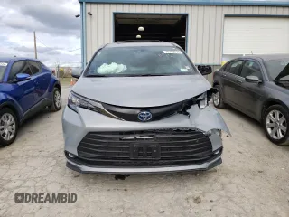 2023 Toyota Sienna XSE 25th Anniversary with VIN 5TDCSKFC3PS103084, listed as a Copart auction lot 79702214 with 17,737 mi miles and Salvage title. Bid and sale history available at DreamBid. Image 5.