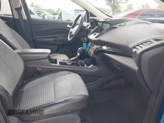 2018 Ford Escape SE z VIN 1FMCU0GD2JUC27271, wystawiony jako IAAI lot #41947047 z przebiegiem 154 672 mil mil oraz . Historia ofert i sprzedaży dostępna na DreamBid. Obrazek 5.