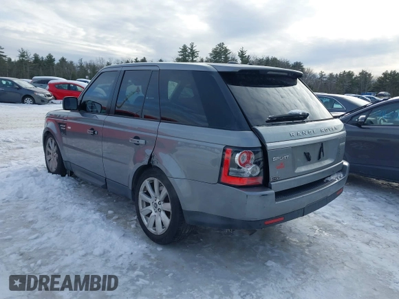 2013 Land Rover Range Rover Sport HSE LUX with VIN SALSK2D49DA781170, listed as a IAAI auction lot 41590352 with 133,560 mi miles. Bid and sale history available at carsss.com. Image 3.