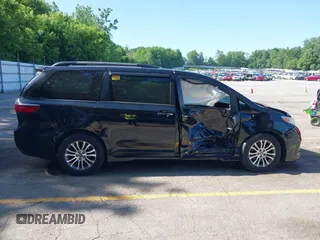 2020 Toyota Sienna XLE Auto Access Seat with VIN 5TDYZ3DC7LS035294, listed as a IAAI auction lot 42557047 with 38,986 mi miles and . Bid and sale history available at DreamBid. Image 13.