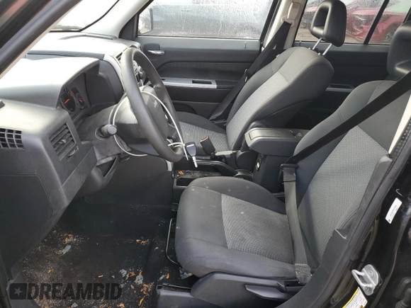 2008 Jeep Patriot Sport with VIN 1J8FT28W88D772426, listed as a Copart auction lot 53170685 with 220,130 mi miles and Clean Title. Bid and sale history available at carsss.com. Image 7.