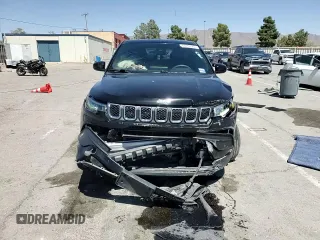 2023 Jeep Compass Sport z VIN 3C4NJDAN7PT538650, wystawiony jako Copart lot #60293965 z przebiegiem 57 586 mil mil oraz Szkoda całkowita • Salvage title. Historia ofert i sprzedaży dostępna na DreamBid. Obrazek 14.