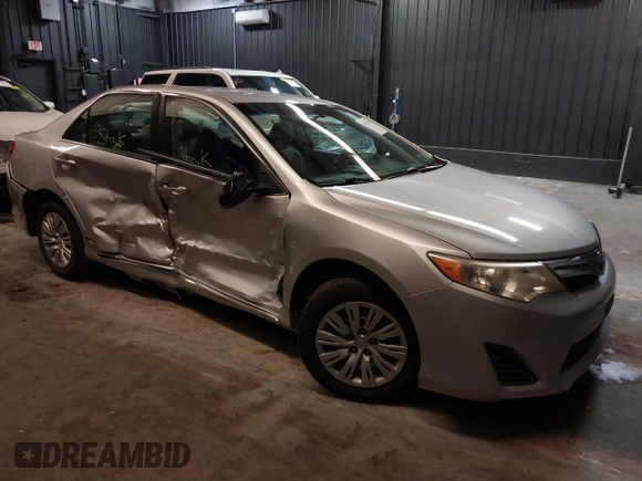 2013 Toyota Camry L with VIN 4T1BF1FK3DU716634, listed as a IAAI auction lot 41759908 with 118,955 mi miles. Bid and sale history available at carsss.com. Image 6.