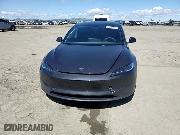 2024 Tesla Model 3 z VIN 5YJ3E1EA9RF820808, wystawiony jako Copart lot #51255605 z przebiegiem 12 216 mil mil oraz Szkody całkowita. Historia ofert i sprzedaży dostępna na DreamBid. Obrazek 10.