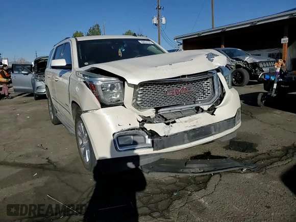2015 GMC Yukon Denali with VIN 1GKS2CKJ7FR183710, listed as a Copart auction lot 49074135 with 230,526 mi miles and Salvage Title. Bid and sale history available at carsss.com. Image 12.