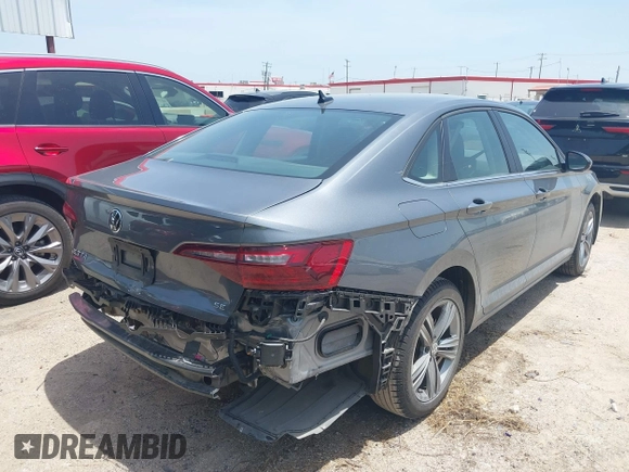 2024 Volkswagen Jetta SE with VIN 3VWEM7BU9RM047828, listed as a IAAI auction lot 42760196 with 21,311 mi miles and . Bid and sale history available at DreamBid. Image 4.