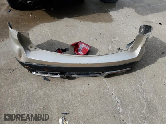 2017 Ford Explorer XLT с VIN 1FM5K8D89HGA92626, выставлен на аукционе Copart как лот 56762165 с пробегом 145 886 миль миль и На запчасти • Non repairable. История ставок и продаж доступна на DreamBid. Изображение 13.