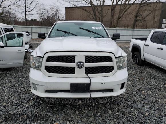 2018 Ram 1500 Express with VIN 1C6RR7FG0JS181513, listed as a Copart auction lot 49878295 with 230,192 mi miles and Clean Title. Bid and sale history available at carsss.com. Image 5.