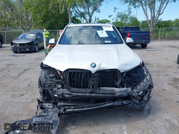 2019 BMW X5 xDrive40i with VIN 5UXCR6C51KLK83456, listed as a IAAI auction lot 42027389 with 94,332 mi miles and . Bid and sale history available at DreamBid. Image 12.