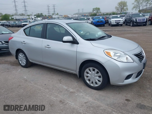 2012 Nissan Versa SV with VIN 3N1CN7AP5CL916413, listed as a IAAI auction lot 42184567 with 71,068 mi miles. Bid and sale history available at carsss.com. Image 1.