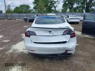 2023 Tesla Model 3 z VIN 5YJ3E1EA8PF608429, wystawiony jako IAAI lot #42345888 z przebiegiem 14 907 mil mil oraz . Historia ofert i sprzedaży dostępna na DreamBid. Obrazek 15.