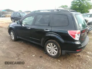 2012 Subaru Forester 2.5X Premium with VIN JF2SHBCC6CH419139, listed as a IAAI auction lot 42091254 with 191,878 mi miles. Bid and sale history available at carsss.com. Image 3.